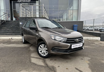 Подержанный автомобиль LADA (ВАЗ) Granta Hatchback 2018 года (3 фото)
