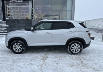 Подержанный автомобиль Hyundai Creta 2022 года (8 фото)