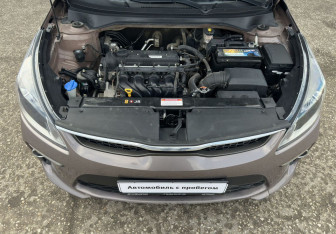 Подержанный автомобиль Kia Rio Sedan 2019 года (14 фото)