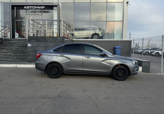 Подержанный автомобиль LADA (ВАЗ) Vesta Sedan 2016 года (4 фото)
