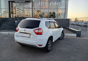 Подержанный автомобиль Nissan Terrano 2017 года (5 фото)