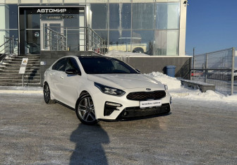 Подержанный автомобиль Kia Cerato Sedan 2021 года (3 фото)