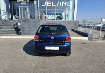 Подержанный автомобиль Volkswagen Polo Hatchback 2008 года (6 фото)