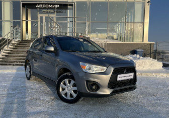Подержанный автомобиль Mitsubishi ASX 2014 года (3 фото)