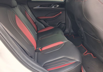 Подержанный автомобиль Geely Coolray 2024 года (12 фото)