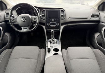 Подержанный автомобиль Renault Megane Wagon 2018 года (10 фото)