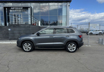 Подержанный автомобиль Skoda Karoq 2020 года (8 фото)