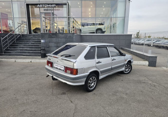 Подержанный автомобиль LADA (ВАЗ) 2114 2004 года (5 фото)