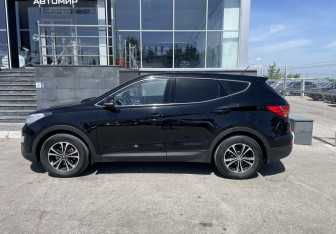Подержанный автомобиль Hyundai Santa Fe 2014 года (8 фото)
