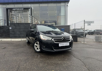 Подержанный автомобиль Citroen C4 Sedan 2013 года (3 фото)