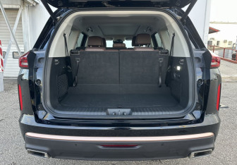 Подержанный автомобиль Exeed VX 2023 года (17 фото)