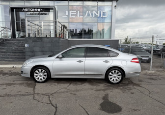 Подержанный автомобиль Nissan Teana 2009 года (8 фото)