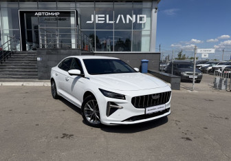 Подержанный автомобиль Geely Preface 2024 года (3 фото)