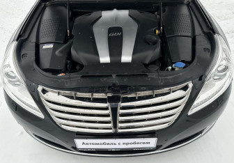 Подержанный автомобиль Hyundai Equus 2014 года (16 фото)