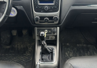 Подержанный автомобиль Geely Emgrand EC7 Sedan 2013 года (11 фото)