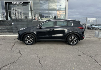 Подержанный автомобиль Kia Sportage 2019 года (8 фото)