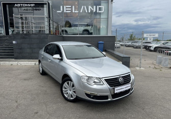 Подержанный автомобиль Volkswagen Passat Sedan 2008 года (3 фото)