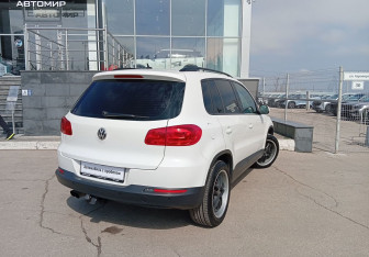 Подержанный автомобиль Volkswagen Tiguan 2012 года (5 фото)