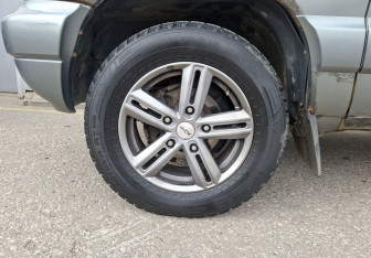 Подержанный автомобиль Chevrolet Niva 2008 года (14 фото)