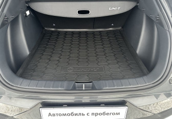 Подержанный автомобиль Changan UNI-T 2024 года (15 фото)