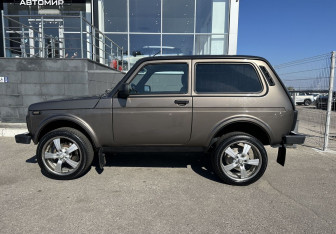 Подержанный автомобиль LADA (ВАЗ) 2121 (4x4) 2021 года (8 фото)