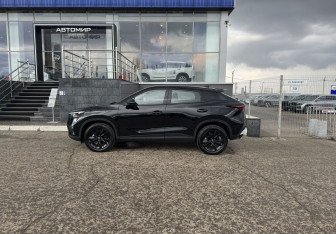 Подержанный автомобиль Omoda C5 2024 года (8 фото)