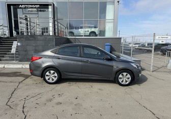 Подержанный автомобиль Hyundai Solaris Sedan 2014 года (4 фото)