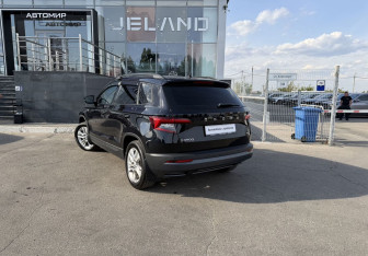 Подержанный автомобиль Skoda Karoq 2021 года (7 фото)