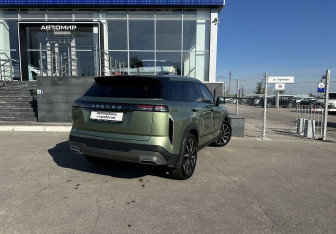 Подержанный автомобиль Jaecoo J7 2024 года (5 фото)