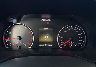 Подержанный автомобиль Haval F7 2019 года (9 фото)
