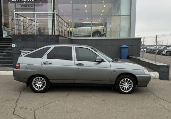 Подержанный автомобиль LADA (ВАЗ) 2112 2008 года (4 фото)