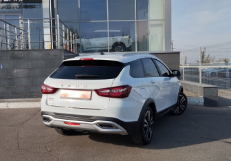 Подержанный автомобиль LADA (ВАЗ) Vesta Wagon 2023 года (5 фото)