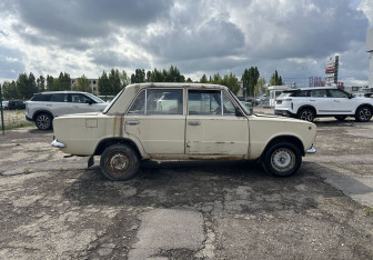 Подержанный автомобиль LADA (ВАЗ) 2101 1973 года (4 фото)
