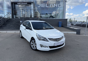 Подержанный автомобиль Hyundai Solaris Sedan 2015 года (3 фото)
