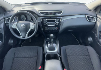 Подержанный автомобиль Nissan Qashqai 2014 года (10 фото)