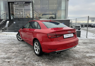 Подержанный автомобиль Audi A3 Sedan 2016 года (7 фото)