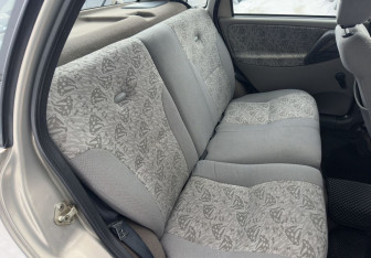 Подержанный автомобиль LADA (ВАЗ) Kalina Sedan 2006 года (12 фото)