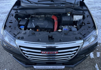 Подержанный автомобиль Haval H2 2016 года (13 фото)
