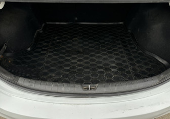 Подержанный автомобиль Hyundai Solaris Sedan 2017 года (15 фото)