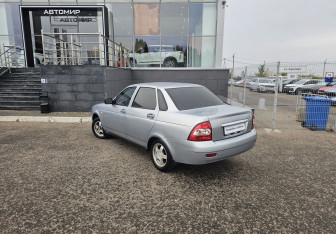 Подержанный автомобиль LADA (ВАЗ) Priora Sedan 2009 года (7 фото)