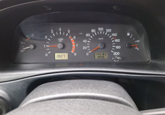 Подержанный автомобиль Chevrolet Niva 2008 года (9 фото)