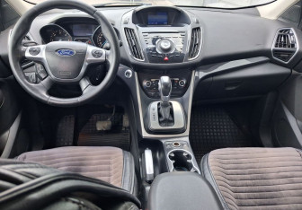 Подержанный автомобиль Ford Kuga 2014 года (10 фото)