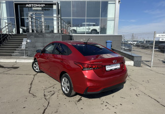 Подержанный автомобиль Hyundai Solaris Sedan 2019 года (7 фото)