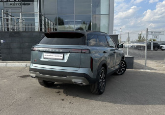 Подержанный автомобиль Jaecoo J7 2024 года (5 фото)