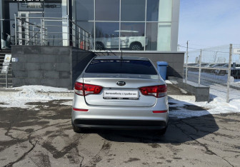 Подержанный автомобиль Kia Rio Sedan 2016 года (6 фото)
