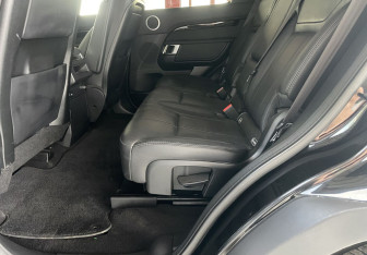 Подержанный автомобиль Land Rover Discovery 2019 года (12 фото)