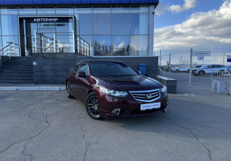 Подержанный автомобиль Honda Accord Sedan 2011 года (3 фото)