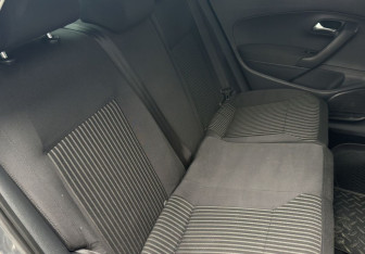 Подержанный автомобиль Volkswagen Polo Sedan 2013 года (12 фото)