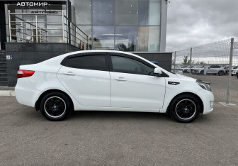 Подержанный автомобиль Kia Rio Sedan 2014 года (4 фото)