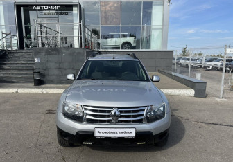 Подержанный автомобиль Renault Duster 2013 года (2 фото)